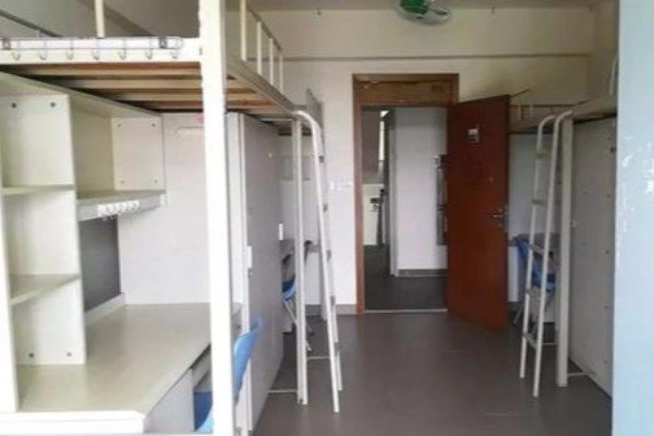 你如何看待深圳一工业园女寝频遭男生查房这件事？