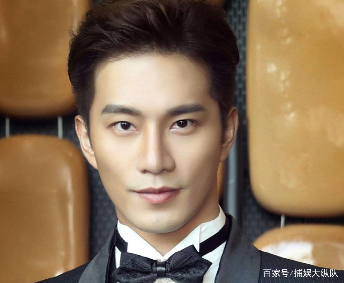 25岁娶娇妻,生下女儿就剃发出家,如今生活幸福,他是谁?