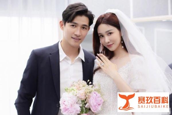 李子峰儿童节晒结婚照官宣婚讯 与女方深情对望