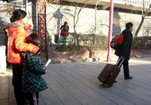 go away, get away, go away, getout是什么意思啊？