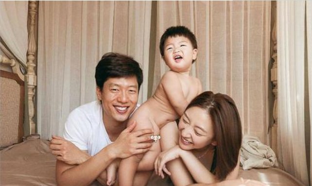 唐一菲给粉丝发了六万红包,你喜欢花钱直爽的女人吗?