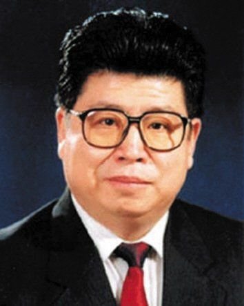 高严的人物经历