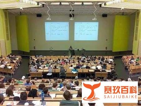 湖畔大学改名了,我啰嗦几句