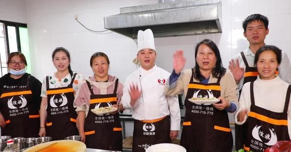 石磨肠粉技术培训哪里有学 石磨肠粉培训哪家好