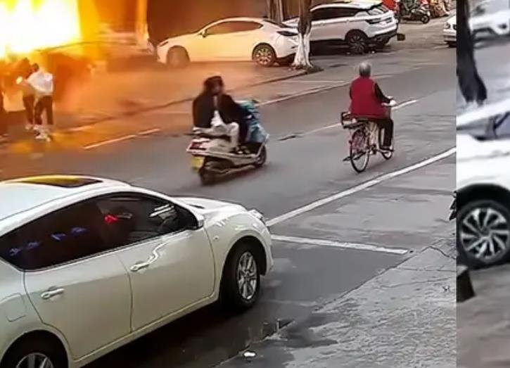 餐饮店爆炸瞬间：门口数人被气浪掀飞 看着太恐怖了