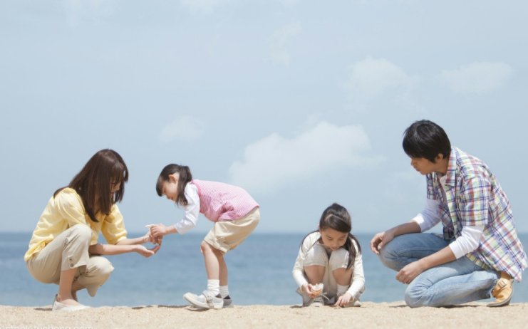 离异女嫁给女儿同学的爸爸是真爱吗