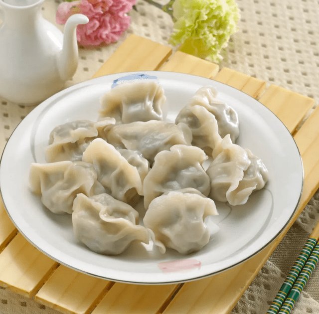 广东女子凌晨煮饺子送给大白,她为何会有如此举动?