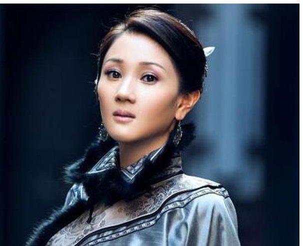 袁弘在和张歆艺结婚之前交往过哪些女友？
