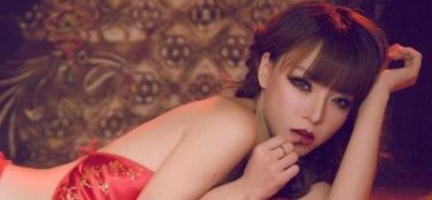 我竟然和自己的老板好上了，我这么做对不对？