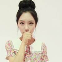 求四个人的姐妹头像，小清新的，非主流就算了【不要带字、阿宝色等】 小清新！小清新！四个人哦!谢谢