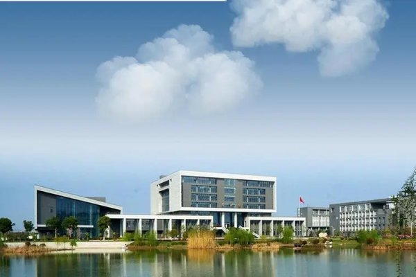 中国药科大学投档线2023