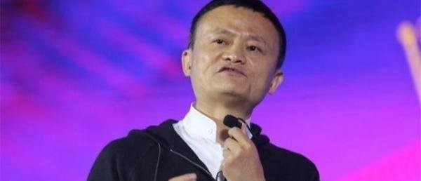 把“饿了么”卖给马云, 套了600多亿现金的小伙子, 现在过得如何