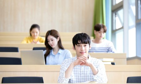 女孩子上学去东北好不好？