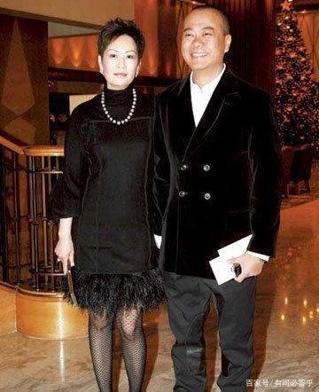 与赌王孙女相恋,婚后才知老婆强大背景,被外界调侃傻男演员的是谁?