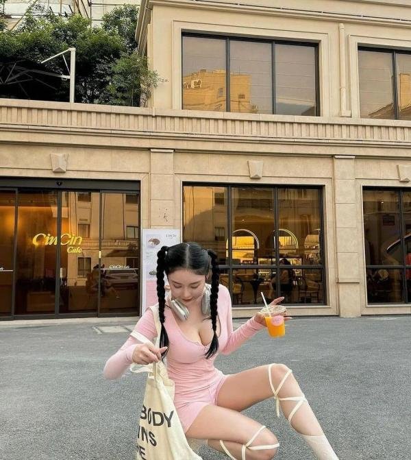 清纯甜美!珠圆玉润!越南嫩模天花板中板!
