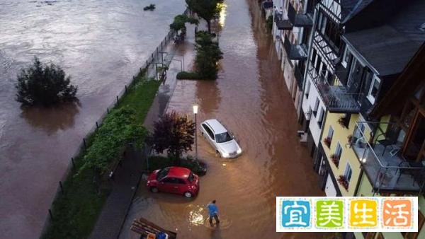 德国遭受百年一遇特大洪水，1300多人失踪...