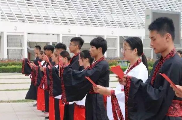 家传户诵意思是什么