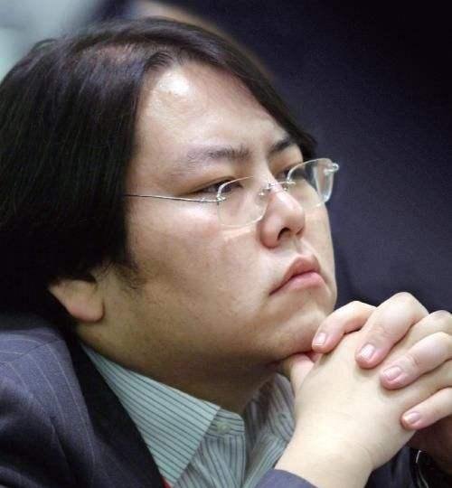 车晓前夫李兆会疑似再婚，现任妻子近照被曝出，两任对比谁更美？