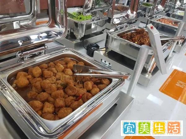 又出事了!女子称买水煮花生快吃完发现老鼠头,当地市监局介入!