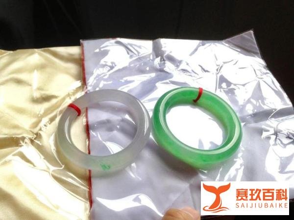 “乱世藏金，盛世藏玉”