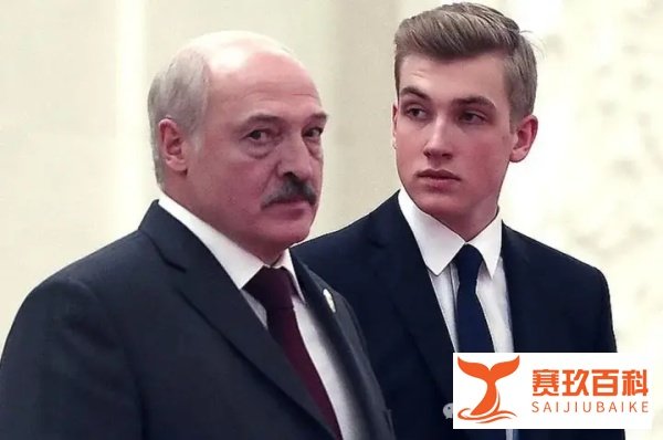 北大党委书记：白俄“小王子”，低调好学，是个优等生