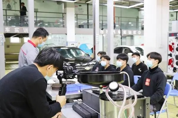 学修汽车哪个学校好