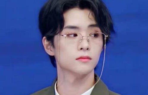 邓孝慈的更多介绍是什么?