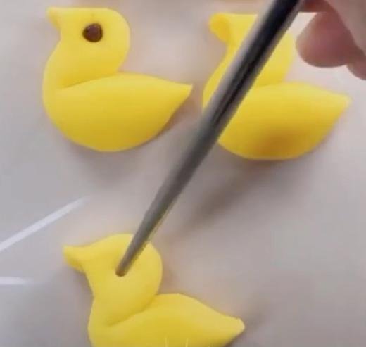 做小黄鸭的教程