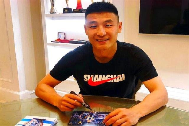 武磊荣获世界足球大会体育杰出人物奖了吗?