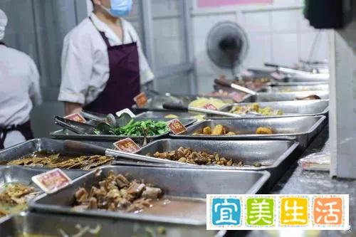 又出事了！女子称买水煮花生快吃完发现老鼠头，当地市监局介入！