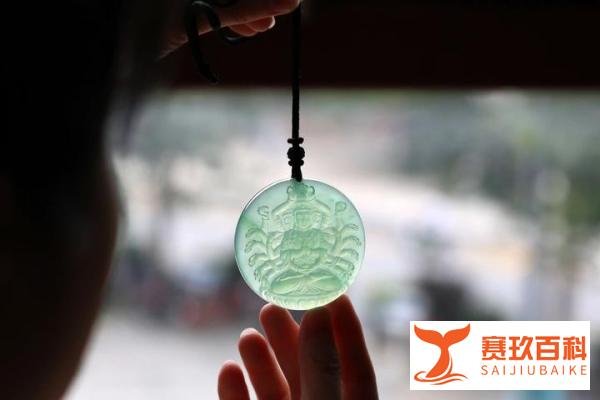 “乱世藏金，盛世藏玉”