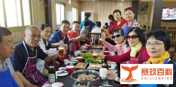 探秘朝鲜,美女导游顿顿有酒有肉,每月收入上千元,妥妥的白富美