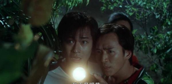 这部国产恐怖片，没想到这么「大尺度」，放在今天肯定会被禁