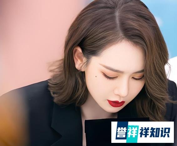 戚薇自爆陪睡仅是潜规则的开端,明星们接连爆料,撕开内娱耻辱布