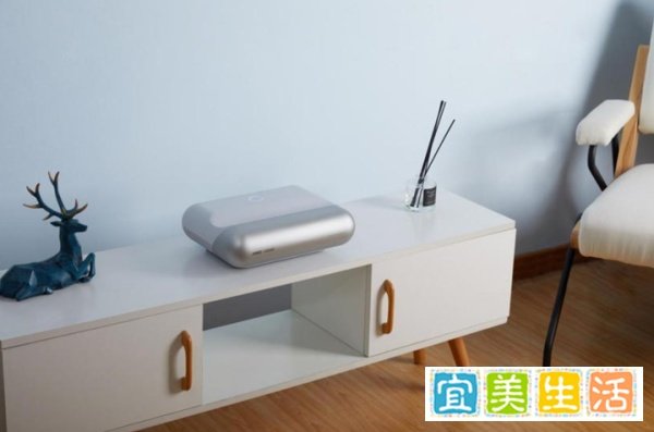 坚果智慧墙O1超近距投影发布,真的能颠覆我们对投影仪的想象吗?