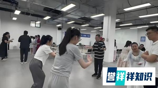原来教师编面试是一场沉浸式表演！百师联盟提醒教师提升自我很重要！