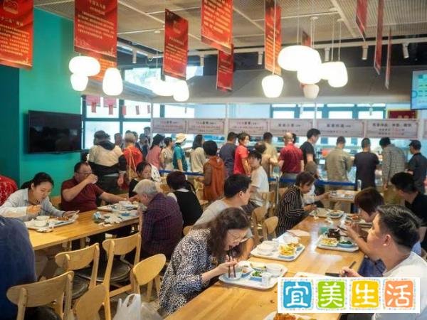 又出事了!女子称买水煮花生快吃完发现老鼠头,当地市监局介入!