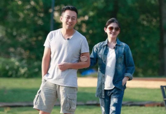汪小菲离婚风波后首现身,状态如何?
