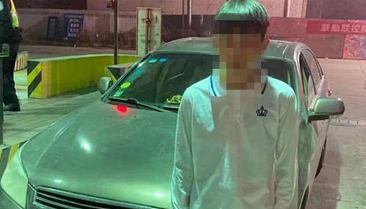16岁少年打工买奥迪无证上高速！无证驾驶会被如何处罚？