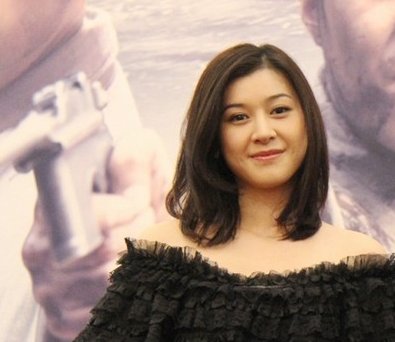 甄锡的生活怎么样?甄锡现在发展的怎么样了?