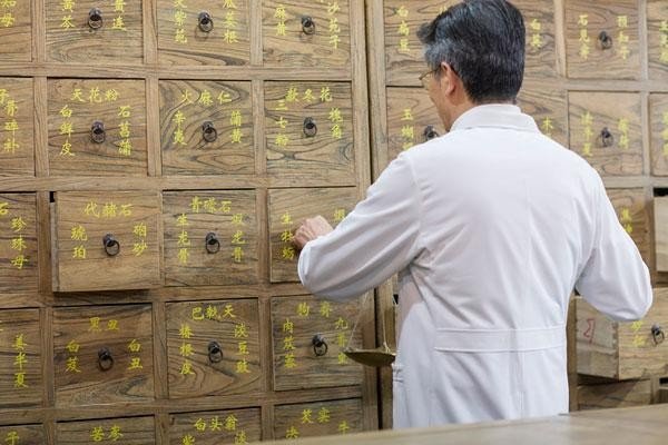 家传中医怎么考证