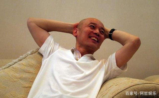 62岁葛优近照曝光,隐瞒了32年的老婆,你知道她是谁吗?