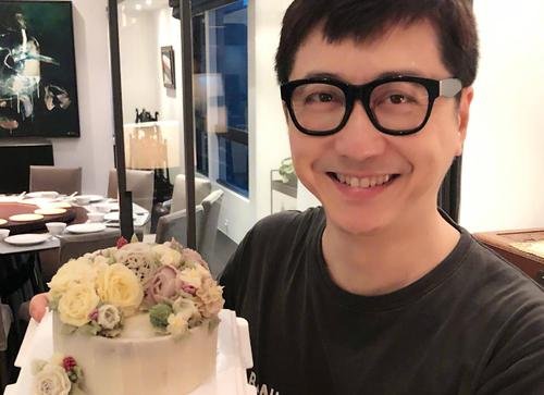 哈林百般宠爱伊能静,为何遇事不会顺着她?